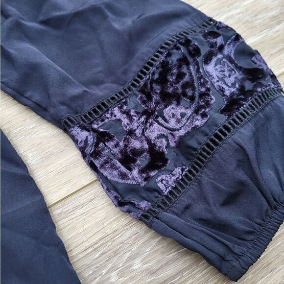 Chico’s blouse size 1 with velvet details on it dk blue - Picture 2 of 10